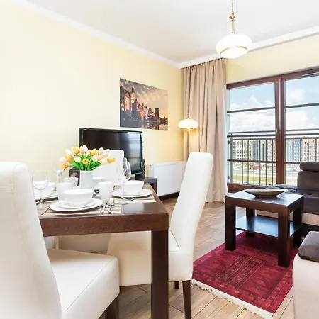 Jaglana Near Old Town By Renters Apartamento