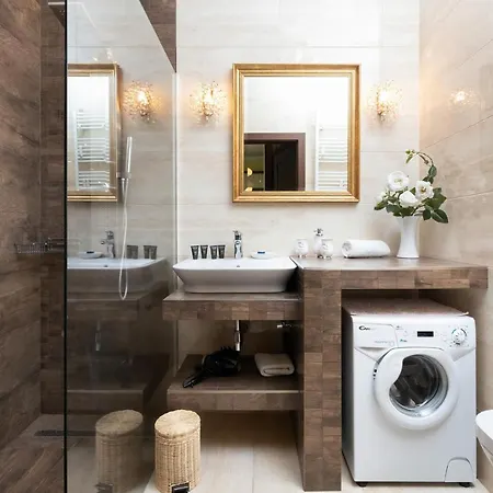Jaglana Near Old Town By Renters Apartman
